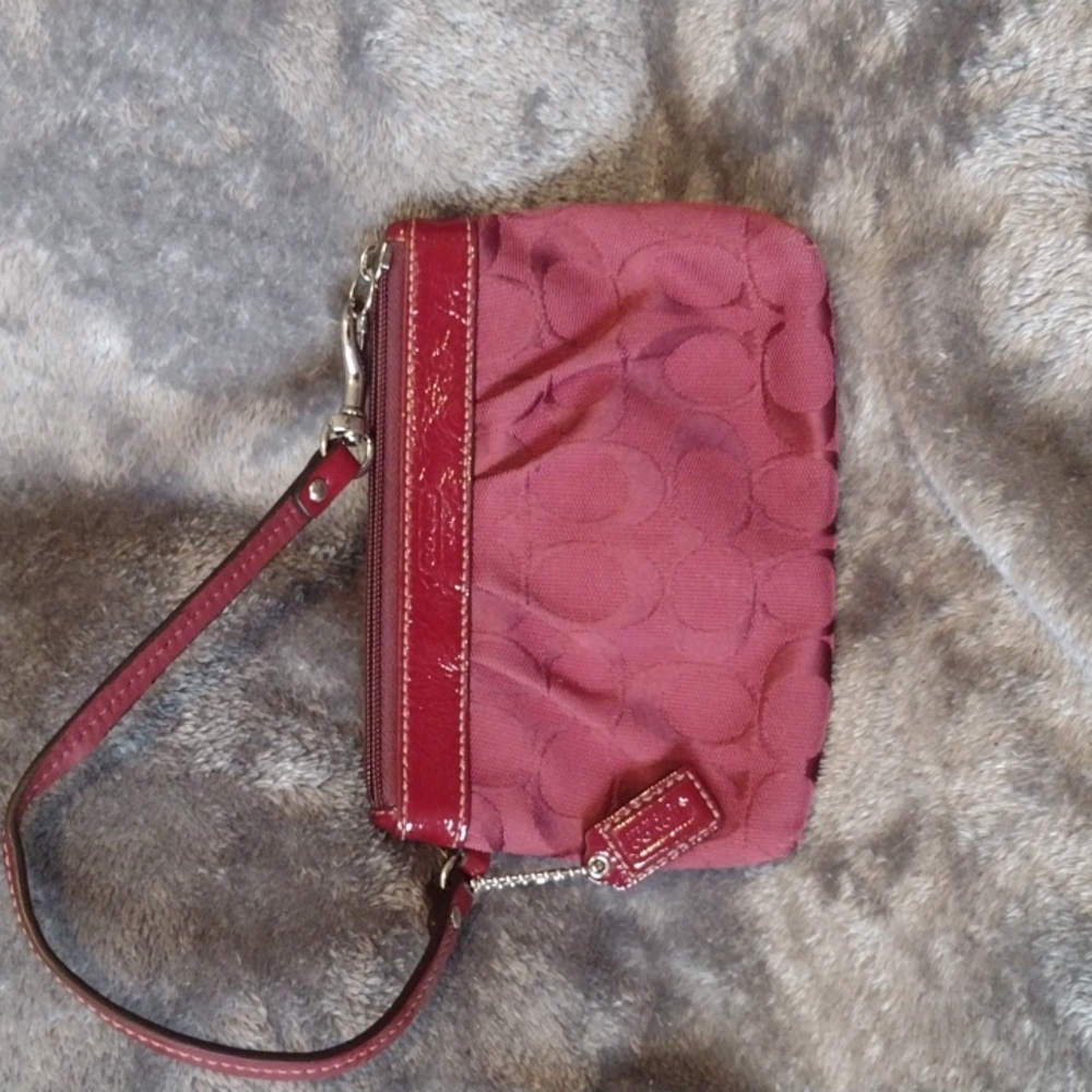 Coach wristlet, GUC